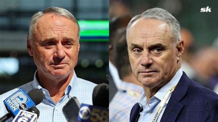 About Rob Manfred’s Net Worth