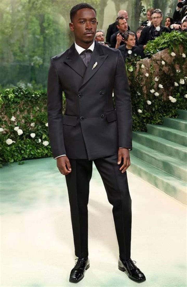 Damson Idris Height How Tall is Damson Idris?