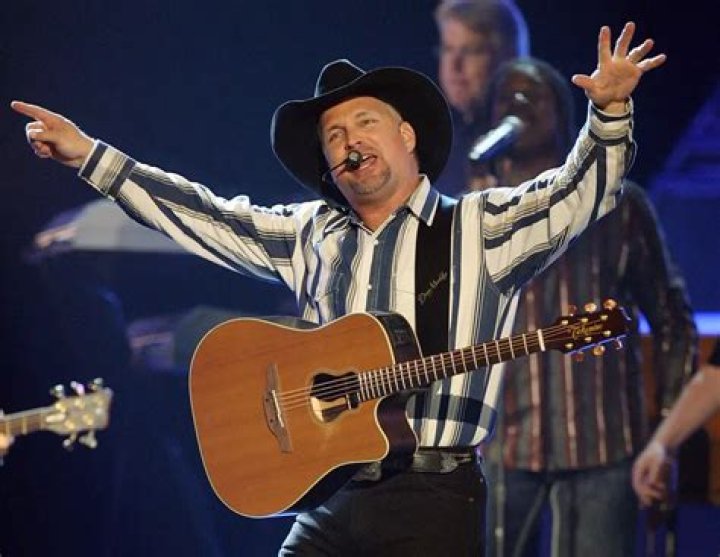 Garth Brooks Net Worth in 2023 How Rich is He Now?
