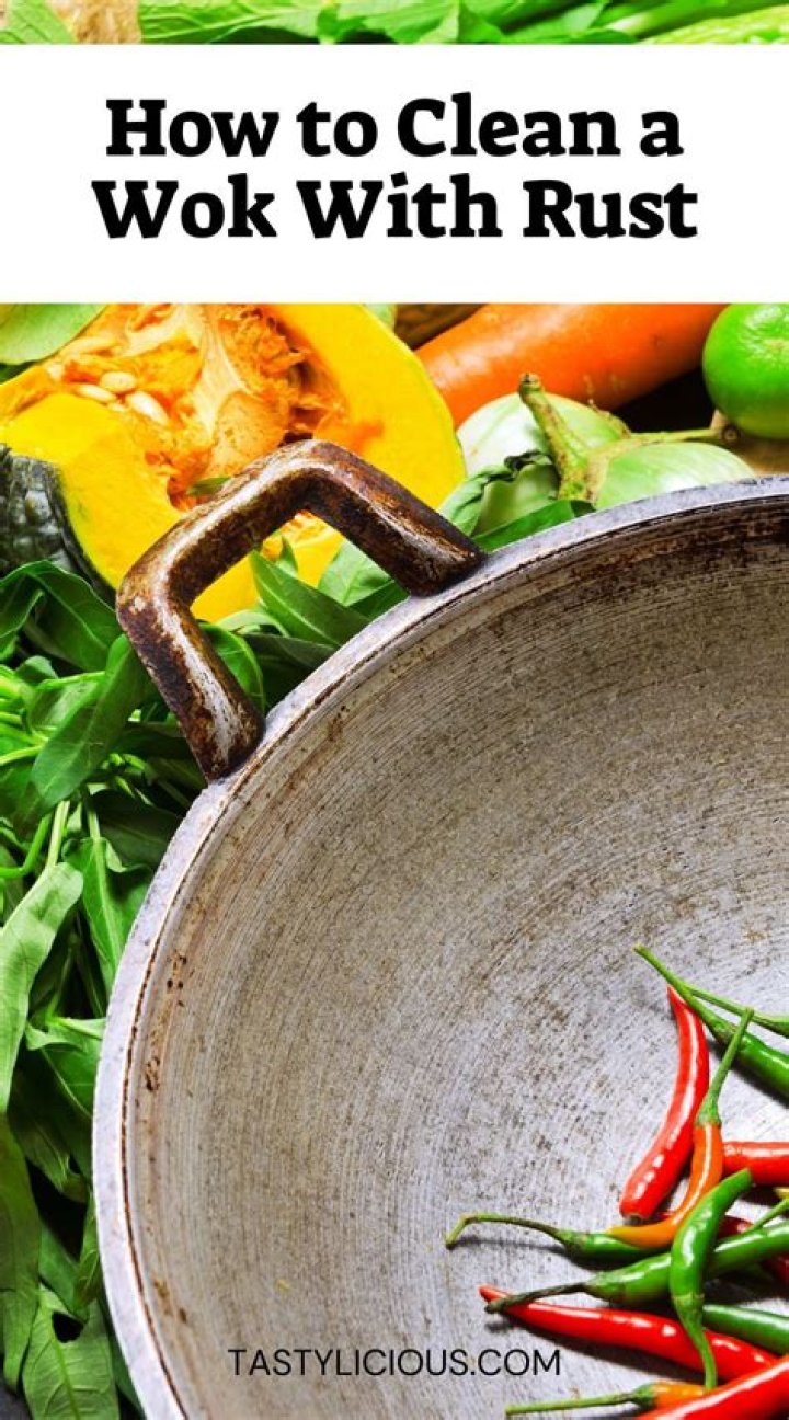 how to clean a wok with rust?