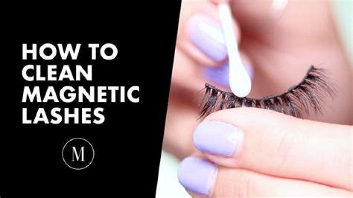 how to clean moxie lashes?
