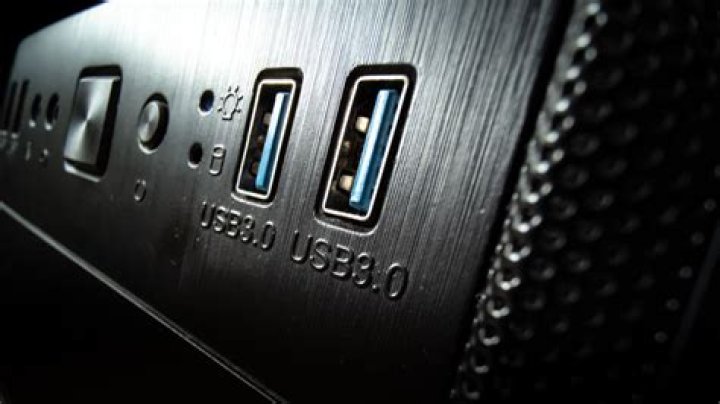how to clean usb ports on ps4?
