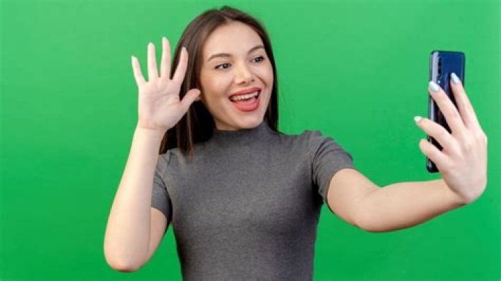 how to take a selfie on android?