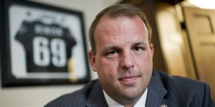 Jon Runyan Net Worth