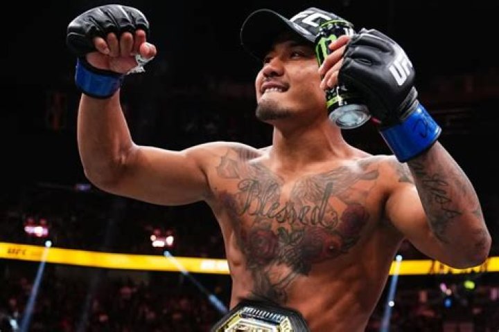 Joshua Van: Age and UFC Career