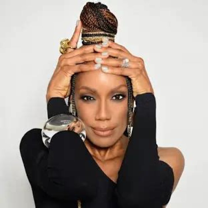 Rhona Bennett Net Worth
