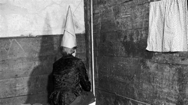 The Dunce Cap Once Had An Unexpected Meaning